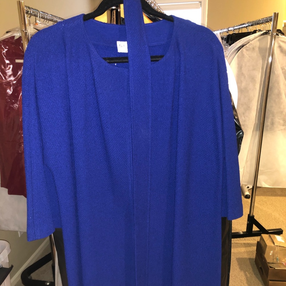 St. John Blue Zip-Up Shawl